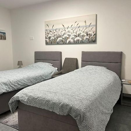 Labpark Relax Apartment Melano Exterior photo
