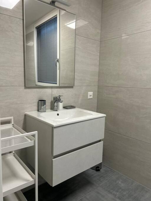 Labpark Relax Apartment Melano Exterior photo